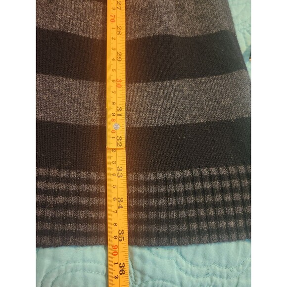 Express Medium Black & Gray V-Neck Striped Sweater Dress Pockets Wool Blend Y2K - Picture 11 of 11